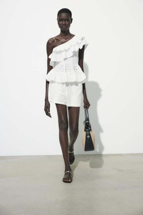 لباس زنانه زارا asymmetric embroidered top