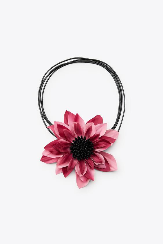 گردنبند زنانه زارا contrast flower rope necklace