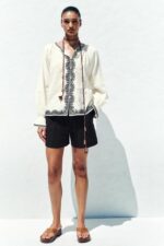 پیراهن زنانه زارا CONTRAST EMBROIDERY SHIRT
