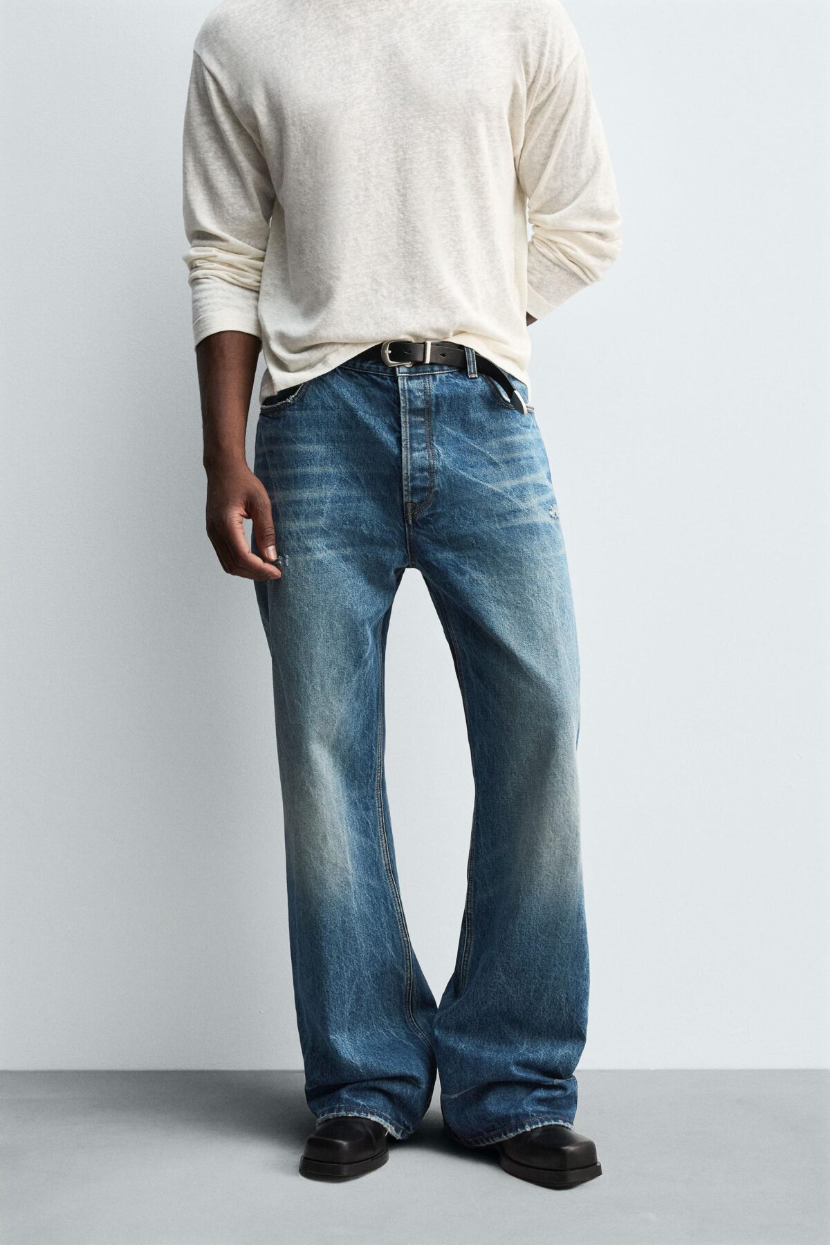 06688321427 a1 scaled شلوار جین مردانه wide bell bottom fit jeans زارا
