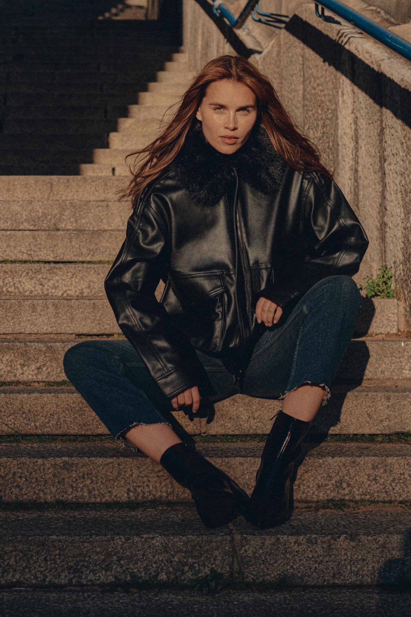 04341781800 p اپلیکیشن فارسی زارا، که توسط تیم تهران زارا طراحی و ساخته شده، راهی نوین برای خرید محصولات اورجینال زارا با بهترین قیمت است. این اپلیکیشن دسترسی به جدیدترین و محبوب‌ترین محصولات زارا را با سهولت و اطمینان فراهم می‌کند. تمامی محصولات به طور مستقیم از برند اصلی تهیه شده و با تضمین اصالت به کاربران عرضه می‌شود. با اپلیکیشن فارسی زارا، تجربه‌ای سریع، مطمئن و مقرون‌به‌صرفه از خرید آنلاین را تجربه کنید..