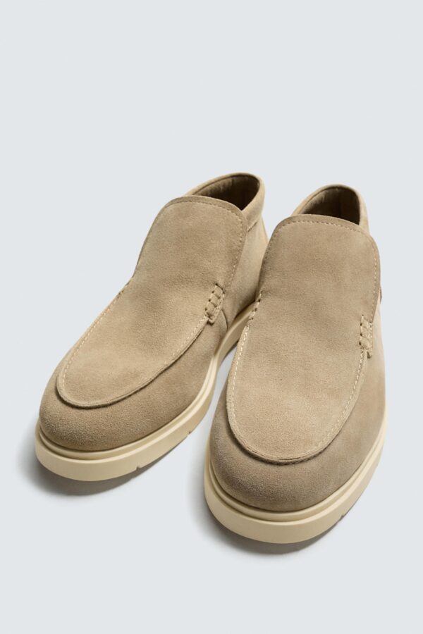 12006720102 e2 اپلیکیشن فارسی زارا، که توسط تیم تهران زارا طراحی و ساخته شده، راهی نوین برای خرید محصولات اورجینال زارا با بهترین قیمت است. این اپلیکیشن دسترسی به جدیدترین و محبوب‌ترین محصولات زارا را با سهولت و اطمینان فراهم می‌کند. تمامی محصولات به طور مستقیم از برند اصلی تهیه شده و با تضمین اصالت به کاربران عرضه می‌شود. با اپلیکیشن فارسی زارا، تجربه‌ای سریع، مطمئن و مقرون‌به‌صرفه از خرید آنلاین را تجربه کنید..